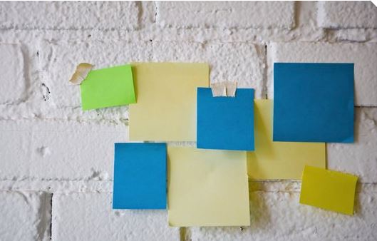 post it notes on a wall